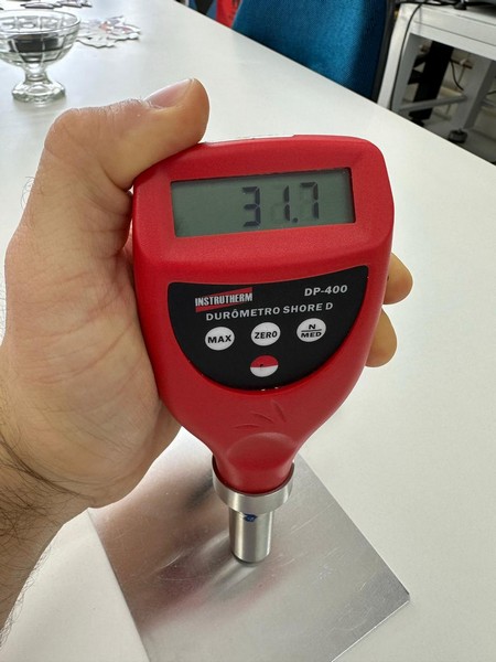 Teste de dureza superficial Teste de dureza superficial